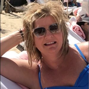 Meet your Posher, Kristin